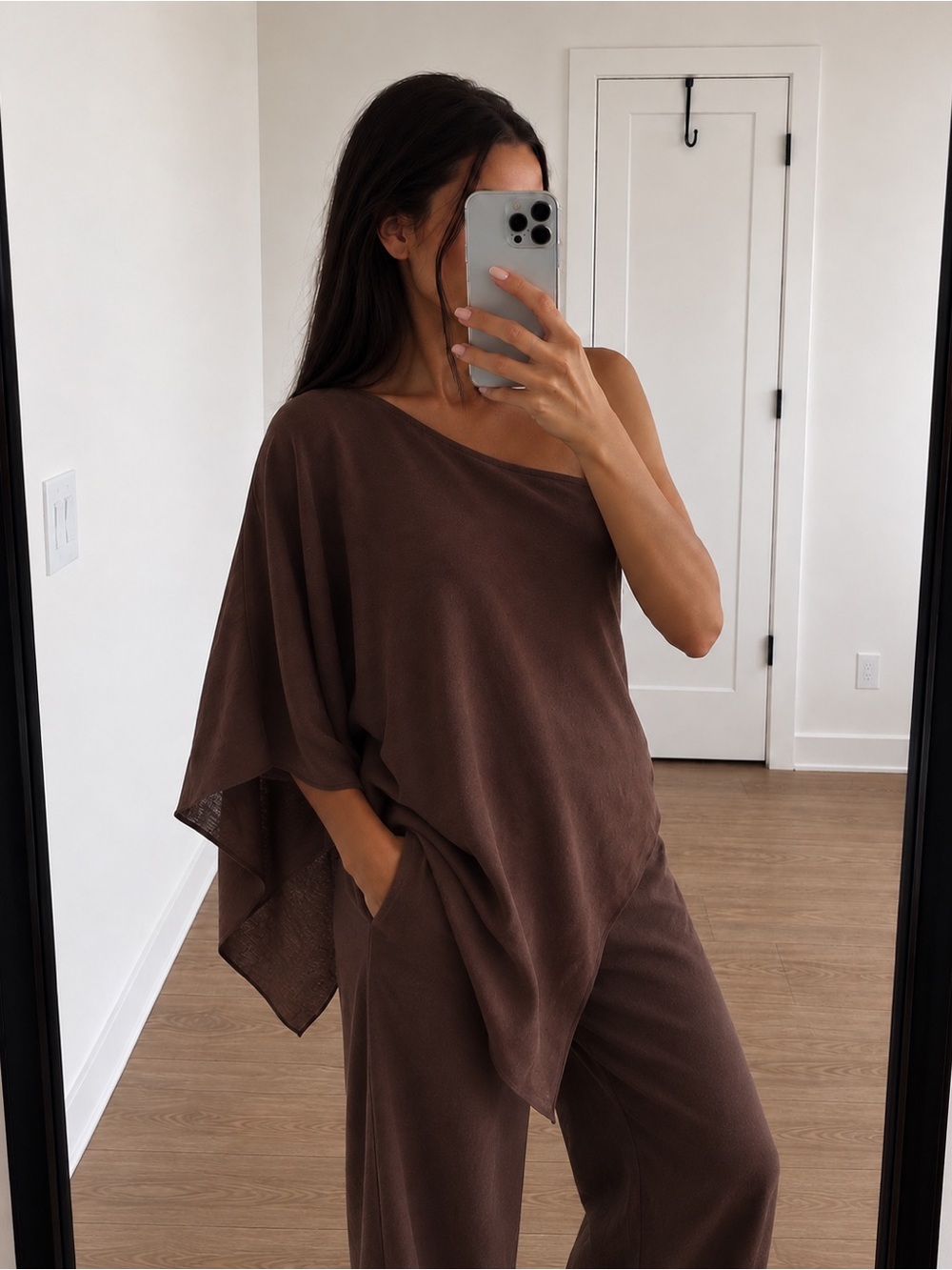 ASOS DESIGN Modal One Shoulder Draped
Top Chocolate